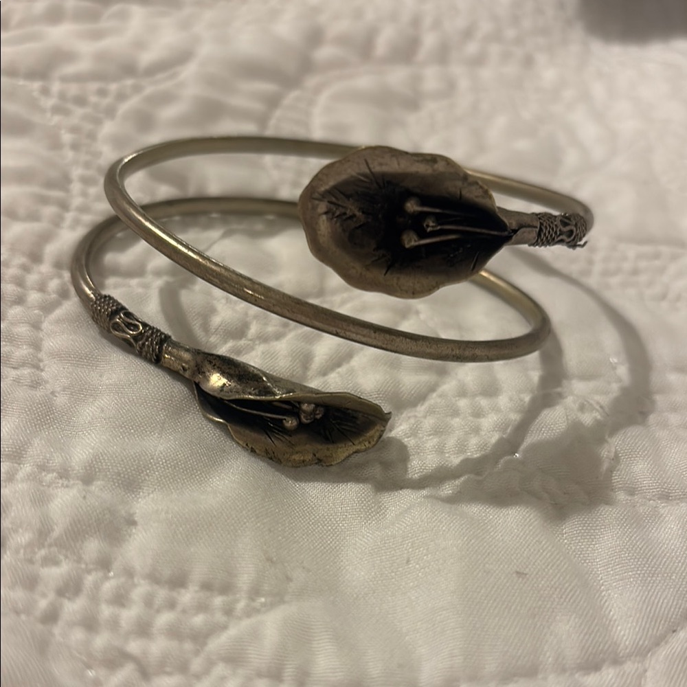 Sterling silver Lily cuff bracelet - Picture 2 of 7